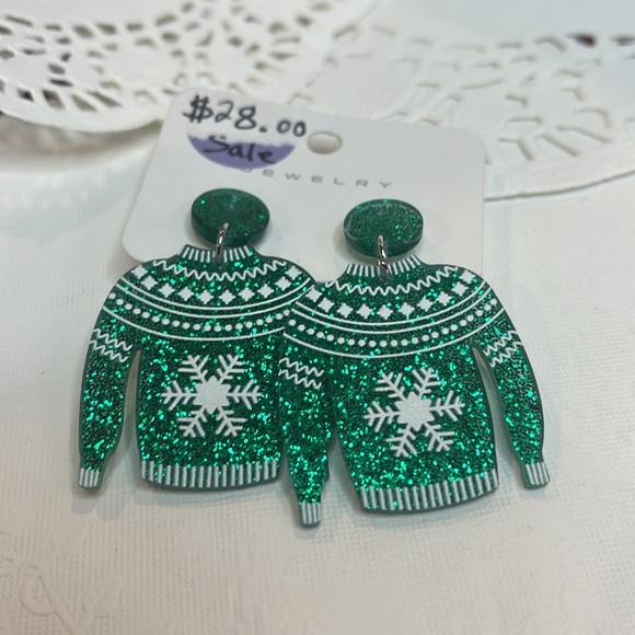 Christmas Sweater Dangle Earrings NWT - Picture 8 of 8